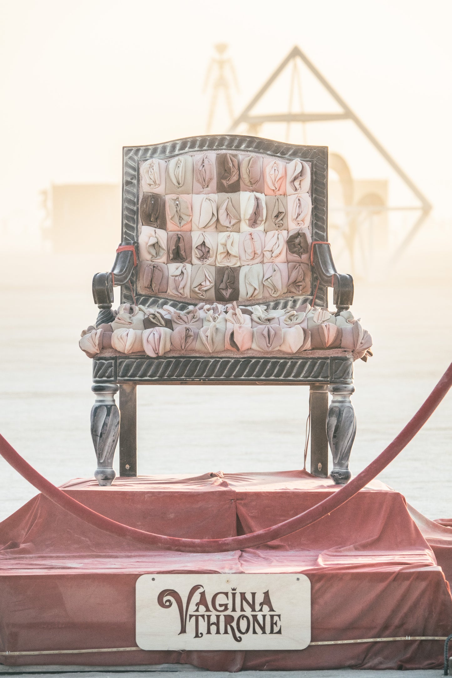 Vulva Throne #3